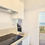 Appartamento Fronte Mare Con Terrazza Panoramica